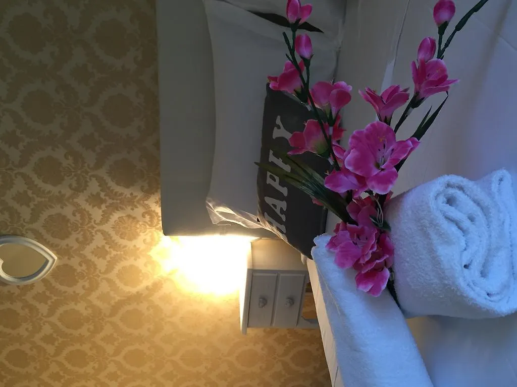 Elizabeth Apartments Rome Italy